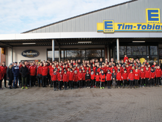 Neue Trikots für die TuS Stu-Sie E-Jugend